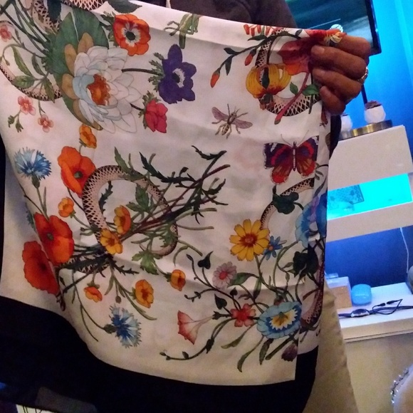 Flora Snake print silk scarf - Picture 2 of 3